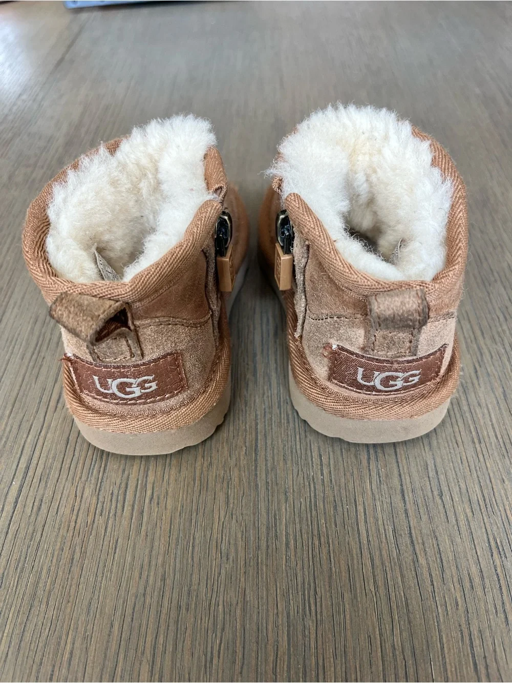 UGG Kids Chestnut Suede Shearling Mini Boots